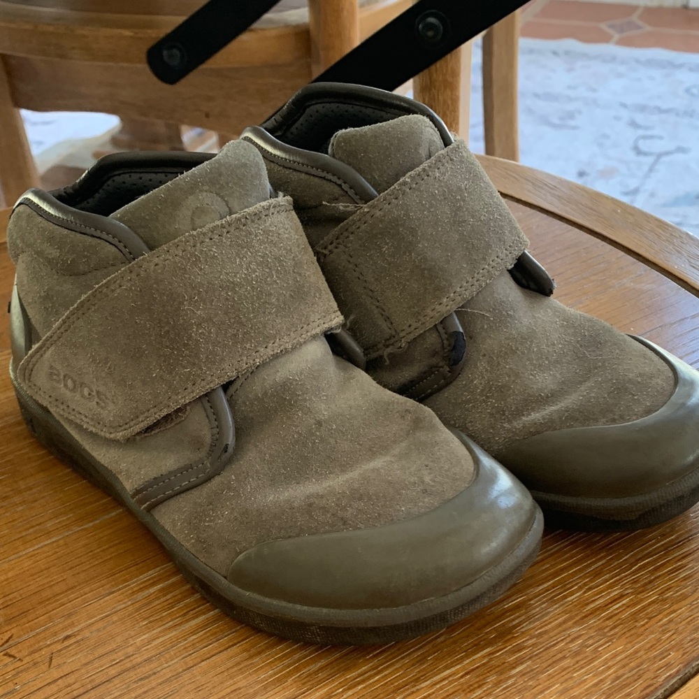 Bogs Waterproof Suede Taupe Sammy Boots